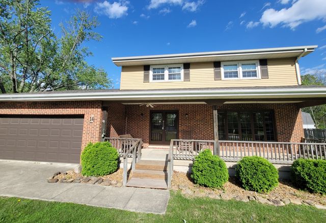 14 Lakedale Drive, Salem, IL 62881
