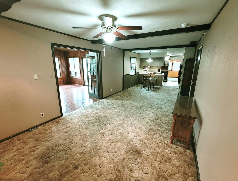 Image 20 of property listing at 14 Lakedale Drive, Salem, IL 62881