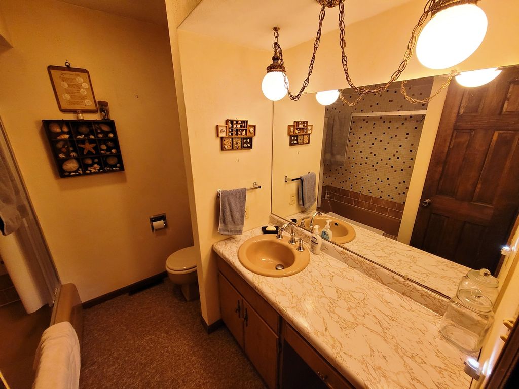 Image 34 of property listing at 14 Lakedale Drive, Salem, IL 62881