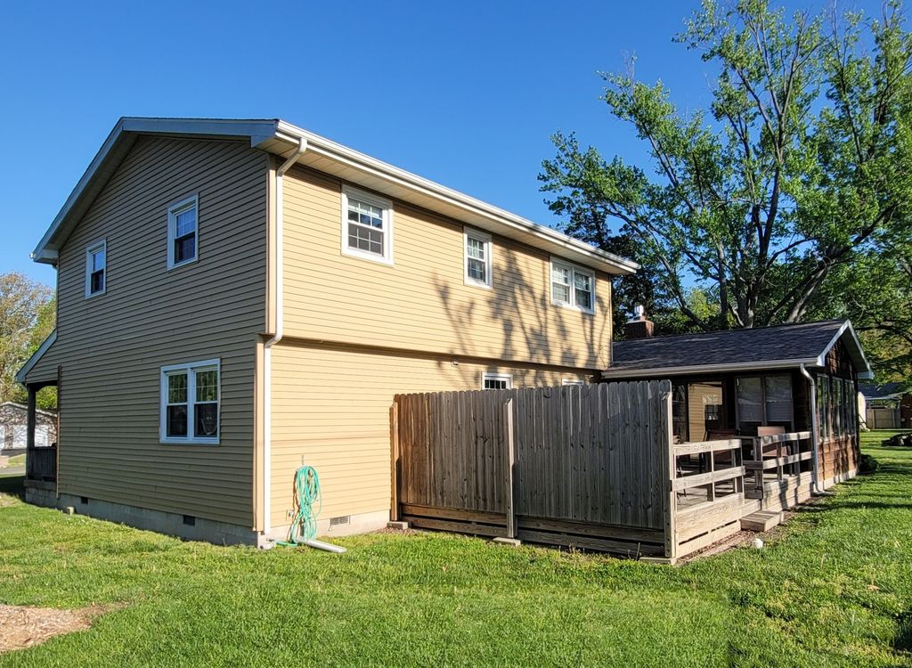 Image 43 of property listing at 14 Lakedale Drive, Salem, IL 62881