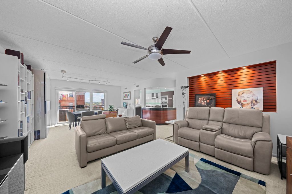 201 N Vail Avenue 701, Arlington Heights, IL 60004 — photo 3