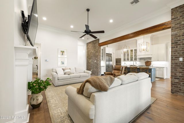 106 Carriage Lakes Drive, Youngsville, LA 70592