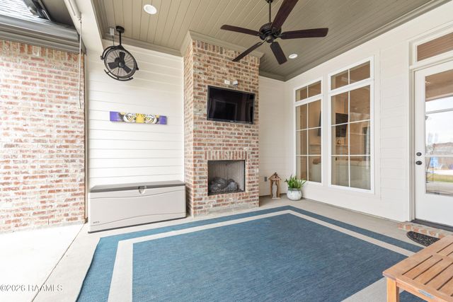 106 Carriage Lakes Drive, Youngsville, LA 70592