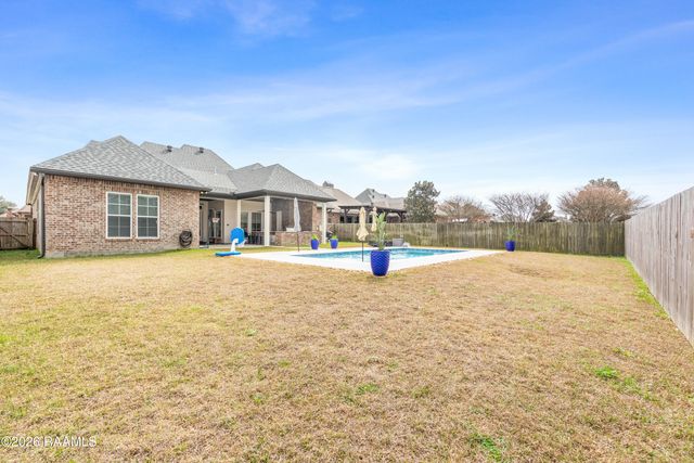 106 Carriage Lakes Drive, Youngsville, LA 70592