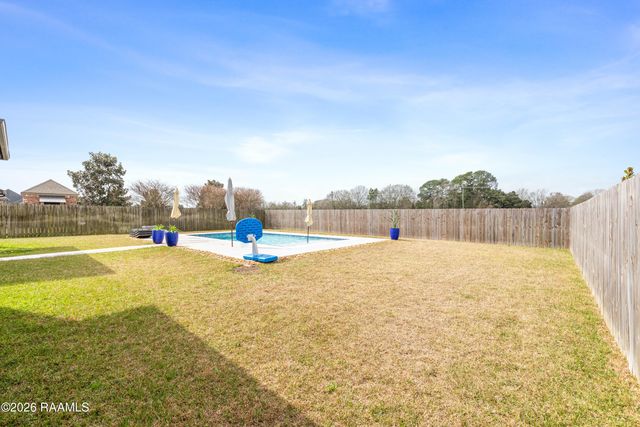 106 Carriage Lakes Drive, Youngsville, LA 70592