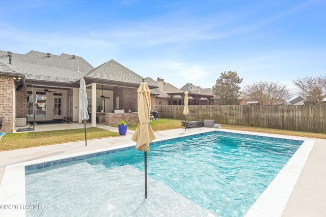 106 Carriage Lakes Drive, Youngsville, LA 70592