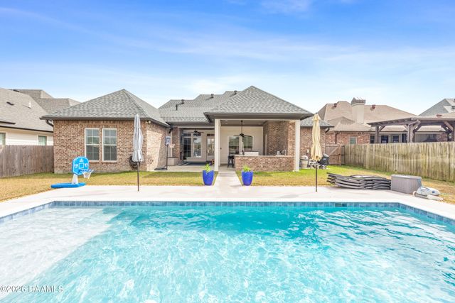 106 Carriage Lakes Drive, Youngsville, LA 70592