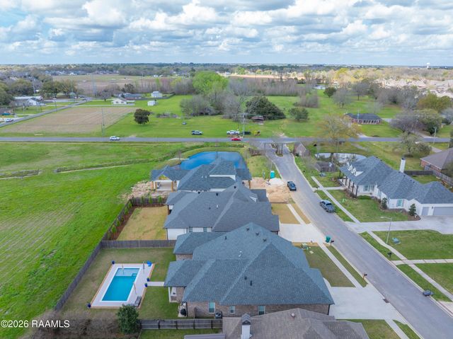 106 Carriage Lakes Drive, Youngsville, LA 70592