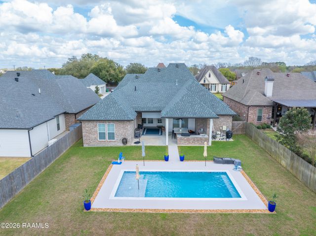 106 Carriage Lakes Drive, Youngsville, LA 70592