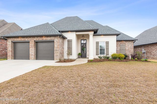 106 Carriage Lakes Drive, Youngsville, LA 70592