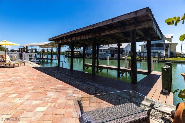 164 Trinidad ST, Naples, FL 34113