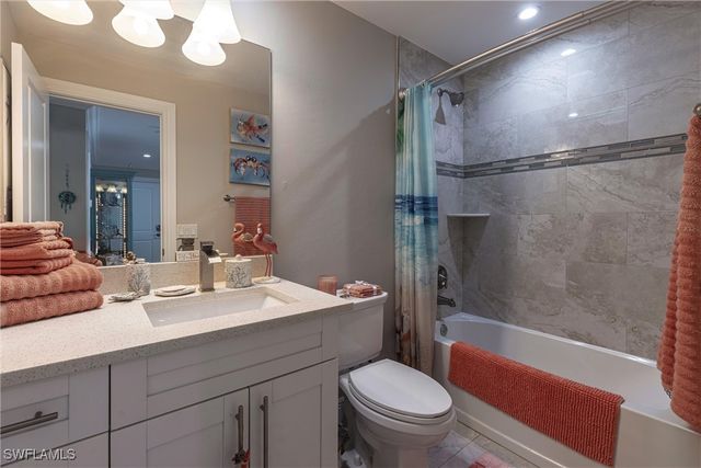 164 Trinidad ST, Naples, FL 34113