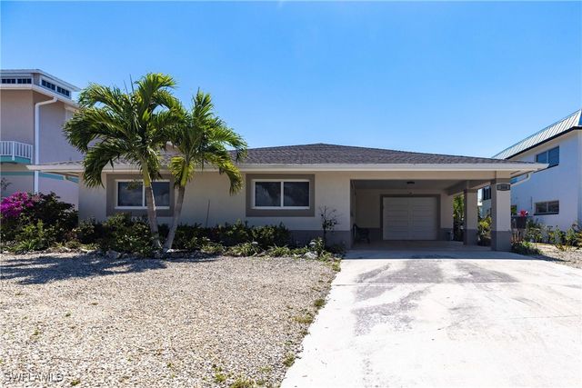 164 Trinidad ST, Naples, FL 34113