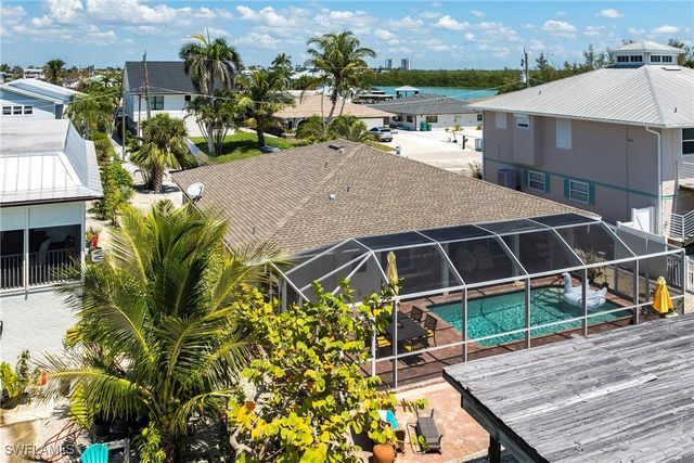 164 Trinidad ST, Naples, FL 34113