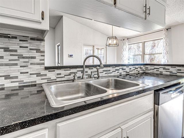 1416 Huntington Drive, Edmond, OK 73012