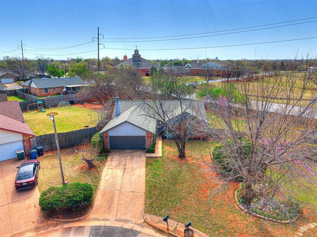 1416 Huntington Drive, Edmond, OK 73012