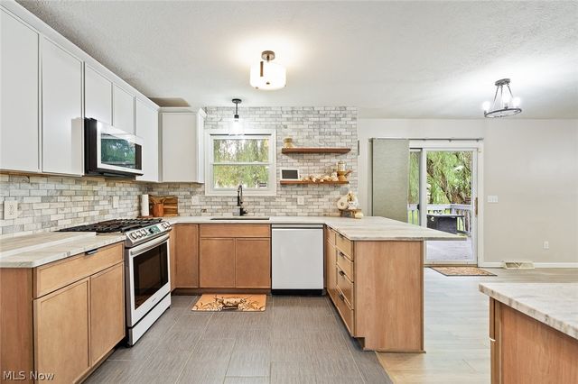 172 Morningview Circle, Canfield, OH 44406
