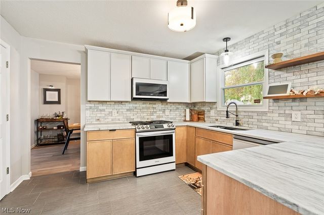 172 Morningview Circle, Canfield, OH 44406