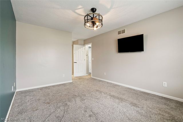 172 Morningview Circle, Canfield, OH 44406