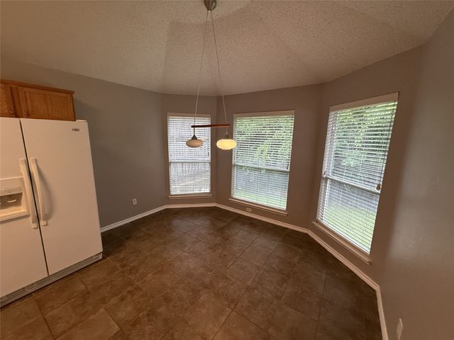 6105 Comfort Drive, Fort Worth, TX 76132