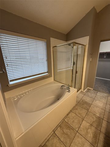 6105 Comfort Drive, Fort Worth, TX 76132