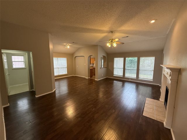 6105 Comfort Drive, Fort Worth, TX 76132