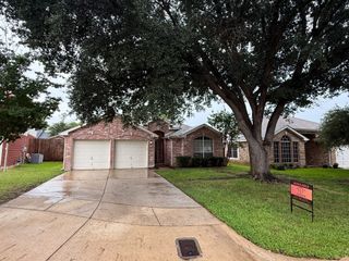 6105 Comfort Drive, Fort Worth, TX 76132