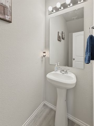 2304 Greystone Drive, Denton, TX 76207