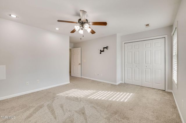 1709 Cherokee Road 304, Johnson City, TN 37604