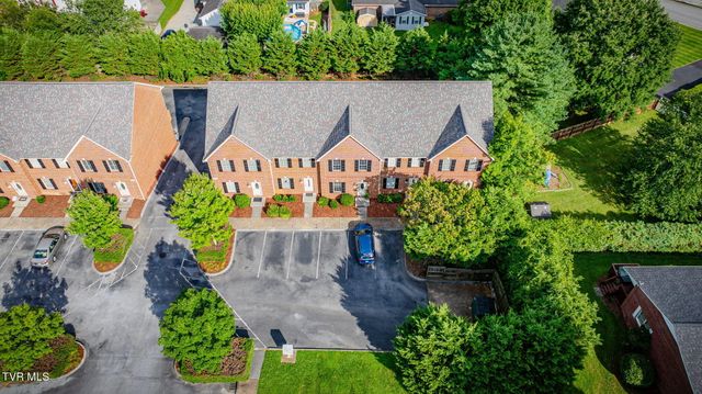 1709 Cherokee Road 304, Johnson City, TN 37604