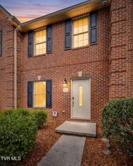 1709 Cherokee Road 304, Johnson City, TN 37604