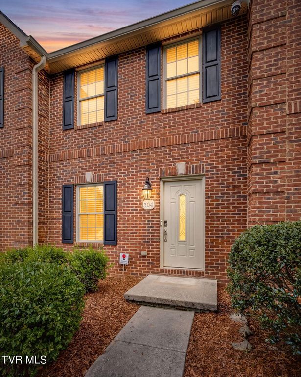 1709 Cherokee Road 304, Johnson City, TN 37604