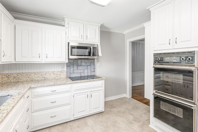 381 Leo Avenue, Shreveport, LA 71105