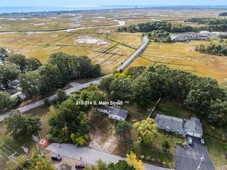 312 S Main Street, Seabrook, NH 03874