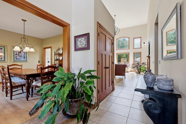1606 S Carver LANE, Appleton, WI 54914