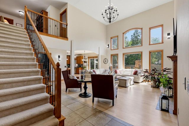1606 S Carver LANE, Appleton, WI 54914