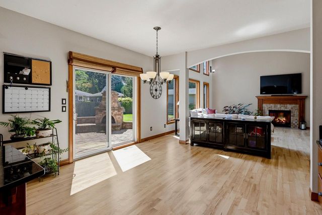 1606 S Carver LANE, Appleton, WI 54914