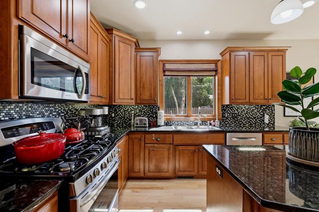 1606 S Carver LANE, Appleton, WI 54914