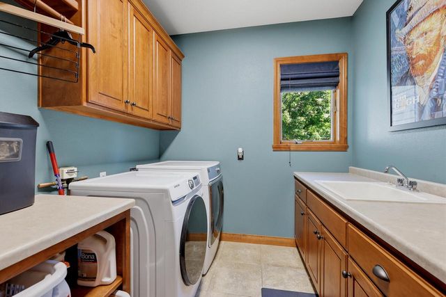 1606 S Carver LANE, Appleton, WI 54914
