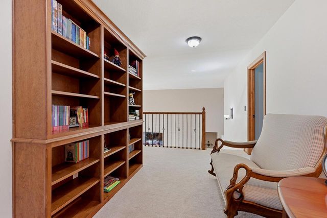1606 S Carver LANE, Appleton, WI 54914