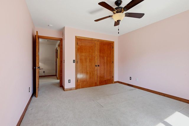 1606 S Carver LANE, Appleton, WI 54914