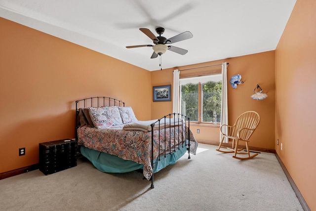 1606 S Carver LANE, Appleton, WI 54914