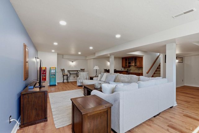 1606 S Carver LANE, Appleton, WI 54914