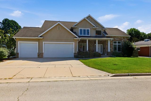 1606 S Carver LANE, Appleton, WI 54914