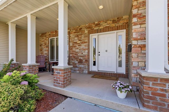 1606 S Carver LANE, Appleton, WI 54914