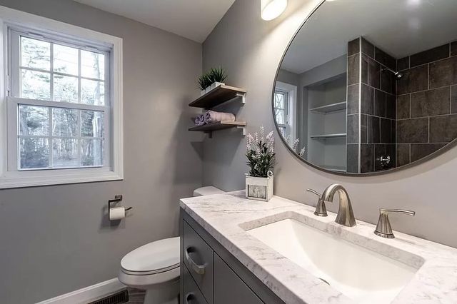 175 Pringle St, Tewksbury, MA 01876