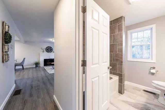 175 Pringle St, Tewksbury, MA 01876
