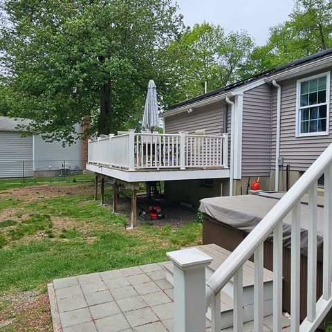 175 Pringle St, Tewksbury, MA 01876