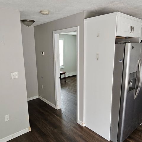 175 Pringle St, Tewksbury, MA 01876