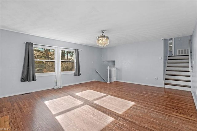 512 Concord DR, Hampton, VA 23666